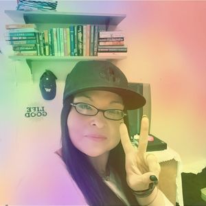 Meet your Posher, Adriana